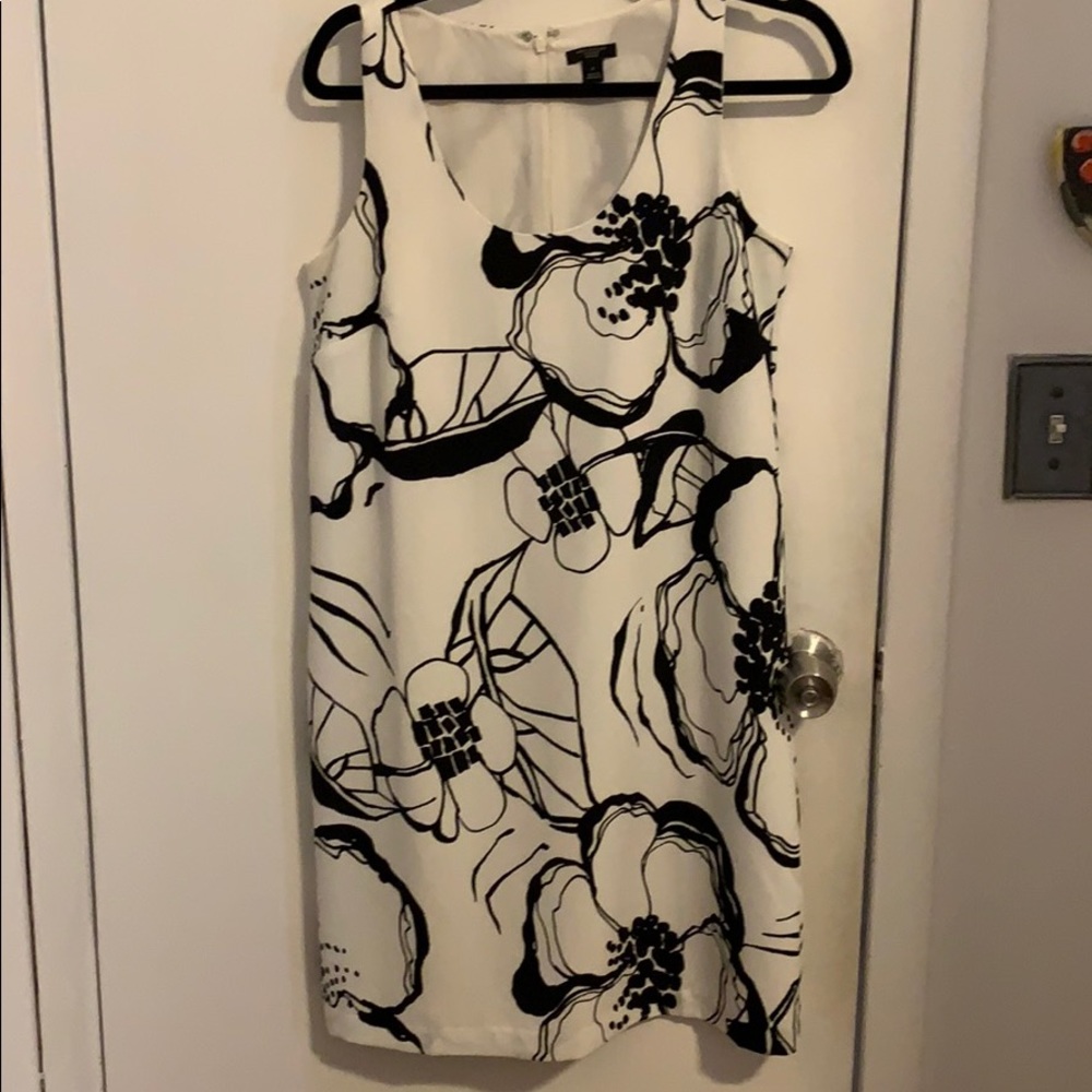 Ann Taylor graphic black and white floral dress